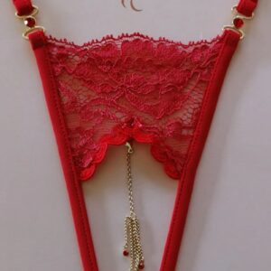Červené crotchless tangá s príveskom Carmen